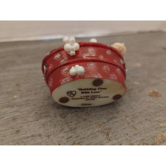 Enesco "Bubbling Over With Love" Figurine Cow In Bathtub 1994 Collectible Decor - Picture 5 of 5